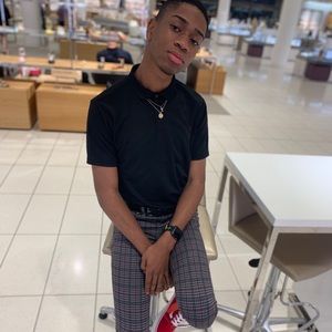 Meet your Posher, Johnnie